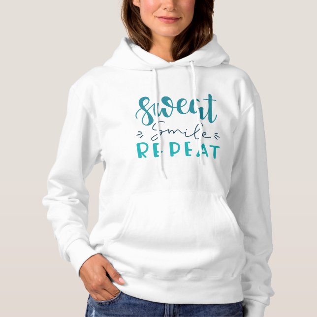 Sweat Smile Repeat Hoodie (Vorderseite)