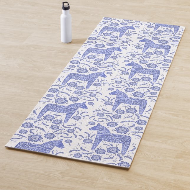 Swedish Dala Horse Indigo Blue Folk Yogamatte (Beispiel)