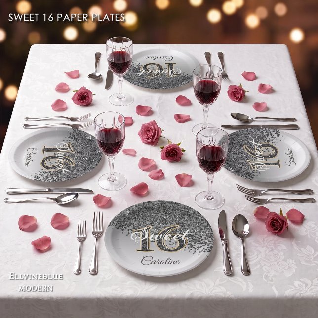 Sweet 16 Falling Black Glitzer & Monogram Pappteller (Sweet 16 black glitter celebration! 7” round paper plates. Visit the Noir Fragrance Collection!)