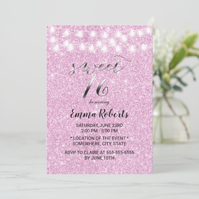 Sweet 16 Modern Pink Glitzer String Lights Einladung (Stehend Vorderseite)
