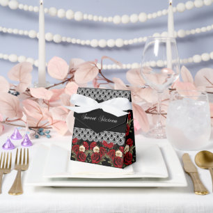 Sweet 16 Rote Rosen White Lace Sparkle Geschenkschachtel