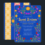 Sweet 16 Royal Blue Fiesta Blume 16. Einladung<br><div class="desc">Royal Blue Sweet 16 Einladung für die 16. Geburtstagsfeier Ihrer Tochter. Dieses Blumenmotiv besticht durch helle und farbenfrohe mexikanische Folklorekunst-Blume in Rot, Rosa, lila und Gelb auf einem königsblauen Hintergrund. Die Rückseite der Karte hat Blumenpapel Picado und mehr Blume. Die Vorlage ist für Sie bereit, um die Karte mit all...</div>