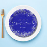 Sweet 16 Royal Blue Silver Glitzer Monogramm Pappteller<br><div class="desc">Für eine mädchenhafte und glamouröse süße 16,  16. Geburtstagsfeier. Ein königsblauer Hintergrund mit eleganten Imitaten silberner Staub. Personalisieren und fügen Sie einen Namen und Alter 21. Weiße Buchstaben. 16 . Geburtstag ist mit einem modernen handgeschriebenen Stilskript mit Swashes geschrieben.</div>