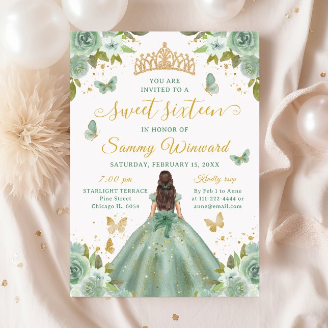 Sweet 16 Sage Green Princess Brunette Girl Einladung (Von Creator hochgeladen)