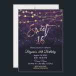 Sweet 16 Sechzehn Lila- & Goldgläser Einladung<br><div class="desc">Sweet 16 Sechzehn Lila & Gold Sparkle Lights Party</div>