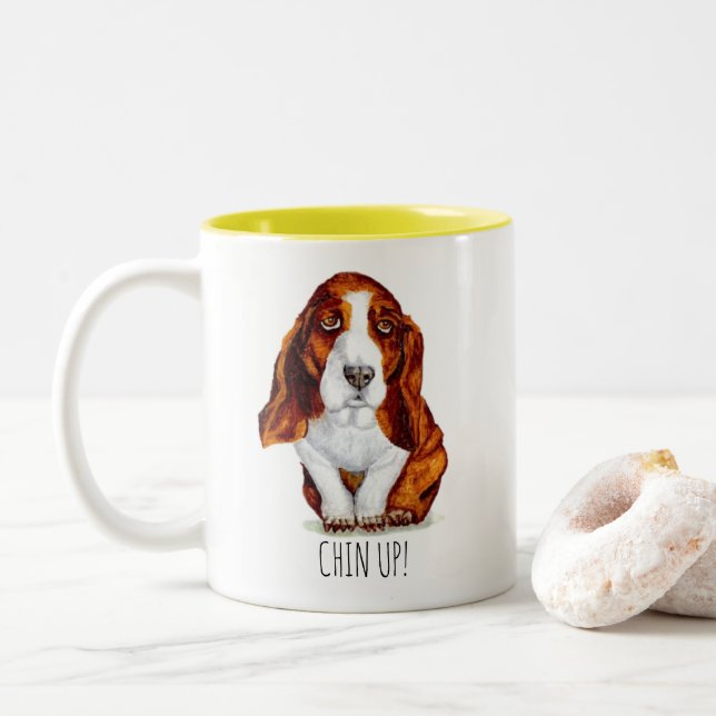 Sweet Basset Hound Chin Up Zweifarbige Tasse (Mit Donut)