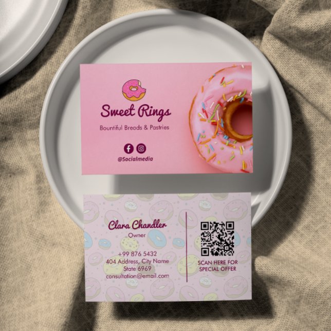 Sweet Donuts Business | Niedlicher rosa Strichcode Visitenkarte (Von Creator hochgeladen)