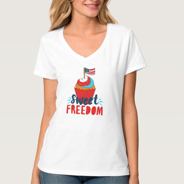 Sweet Freedom Cupcake 4. Juli Art 4. Juli T-Shirt (Vorderseite)