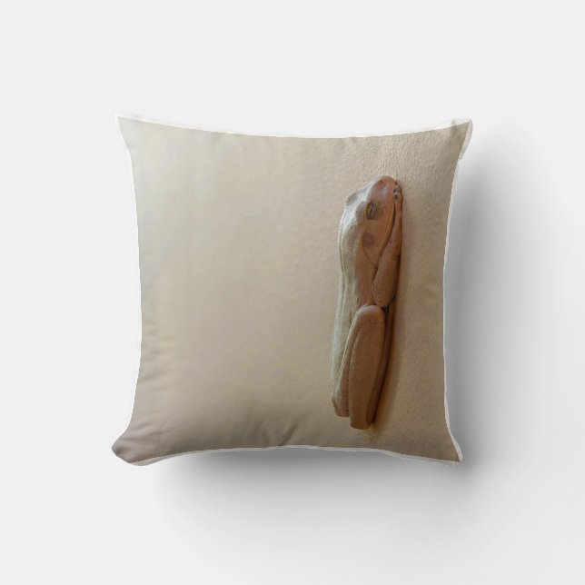 Sweet Frog Throw Kissen (Vorderseite)