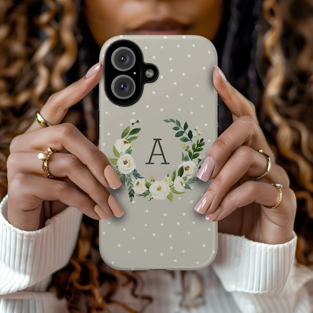 Sweet Greenery Wreath and Greige Dots Monogram Case-Mate iPhone Hülle (Von Creator hochgeladen)