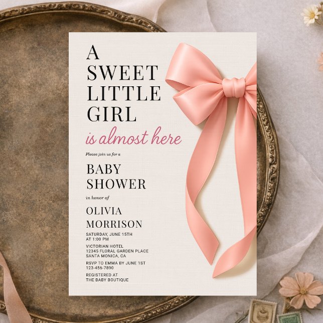 Sweet Little Girl is Almost Here Bow Baby Shower Einladung (Von Creator hochgeladen)