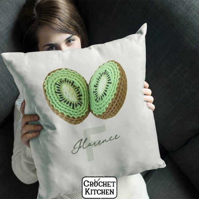 Sweet Modern Minimal Green Crochet Kiwi Name Kissen (Von Creator hochgeladen)