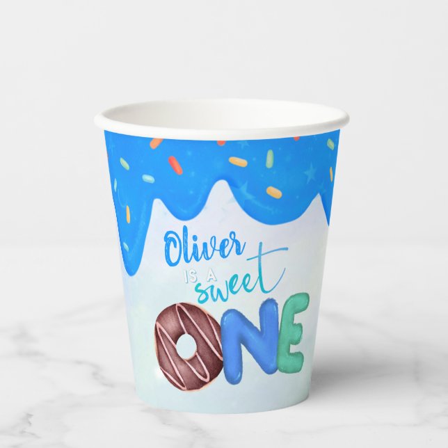 Sweet One Blue Zuckerguss Junge zum ersten Geburts Pappbecher (Vorderseite)