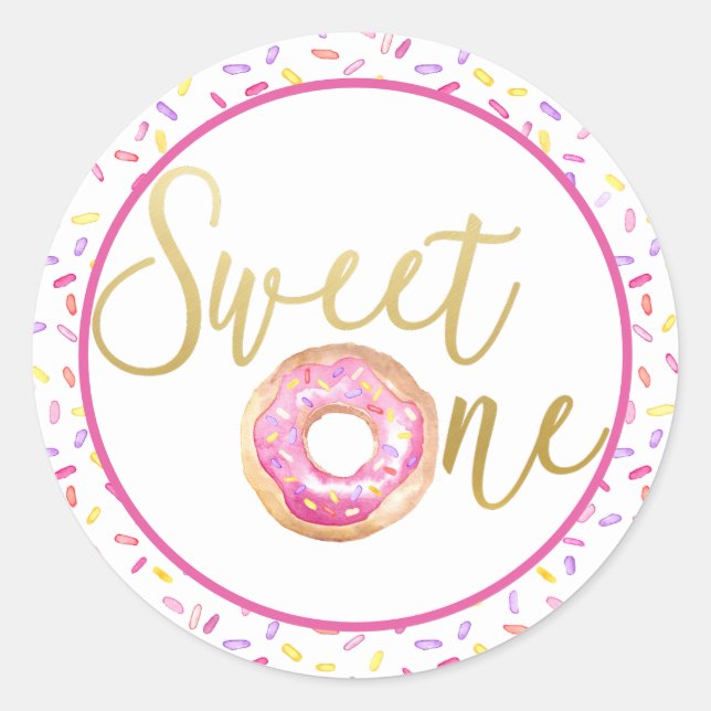 Sweet One Donut Sprinkle Gastgeschenk Label Runder Aufkleber (Vorderseite)