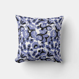 Sweet Pea (Periwinkle) Fine Art Kissen