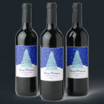 Sweet Pink Merry Christmas Tree Weinetikett<br><div class="desc">Sweet Pink Merry Christmas Tree Wine Labels Weiße Freunde und Familie Happy Holidays mit diesem Weihnachtsbaum Weinetikett auf einer Weinflasche links an ihrer Tür. Passen Sie dieses Weinetikett mit Ihrem Namen an und verließ eine Weinflasche in einem Korb mit gebackenen Köstlichkeiten zu Weihnachten. Karo in meiner gesamten Urlaubssammlung unter www.zazzle.com/mkchristmasartwork...</div>