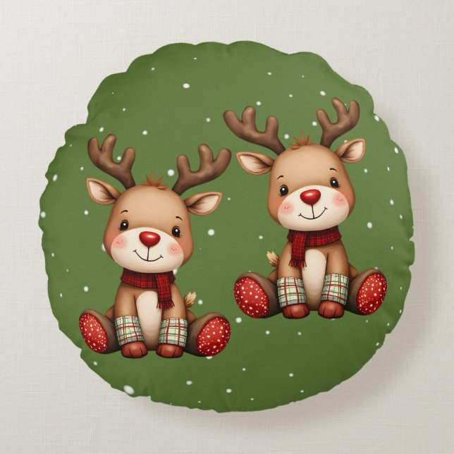 Sweet Reindeer Pair in Holiday Snowfall Rundes Kissen (Vorderseite)