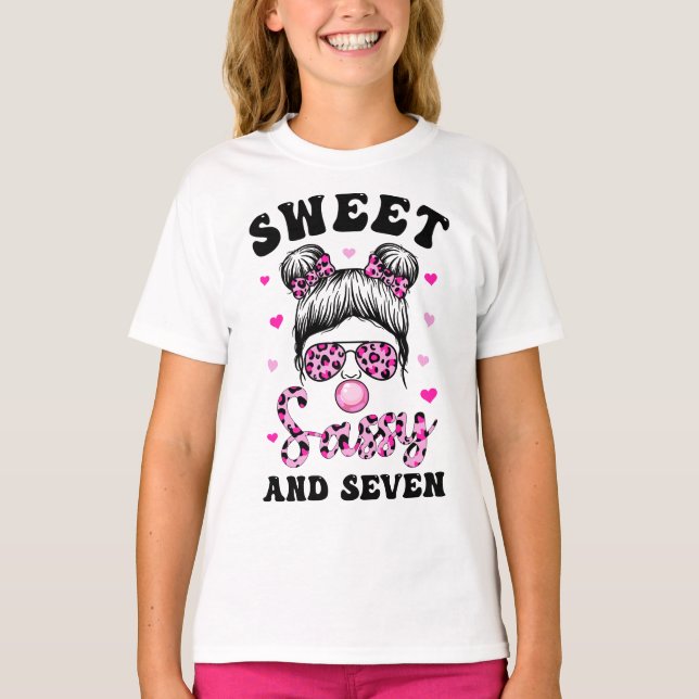 Sweet Sassy und Seven Messy Bun Leopard Sonnenbril T-Shirt (Vorderseite)