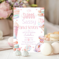 Sweet sassy und sieben pastellfarbene Süßigkeiten 