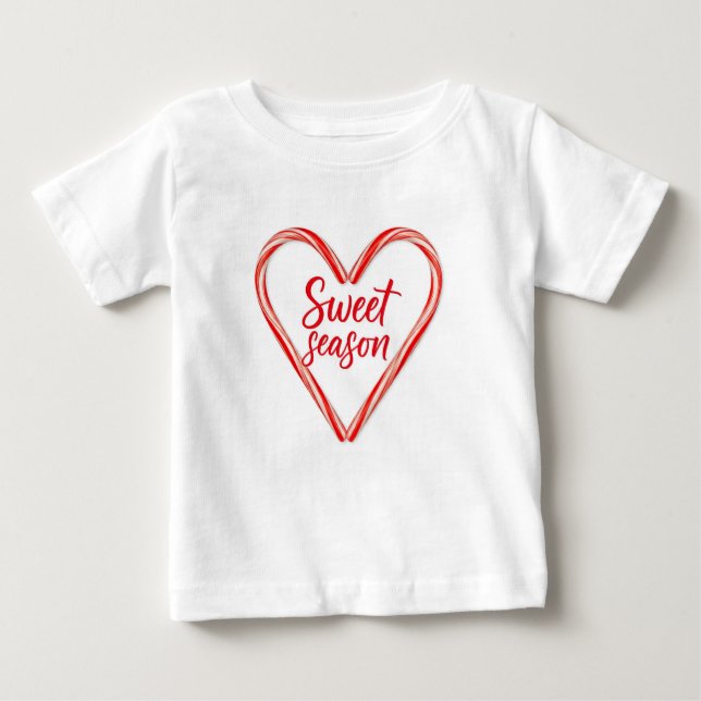 "Sweet Season & Snow Much Fun Christmas Baby T-Shi Baby T-shirt (Vorderseite)