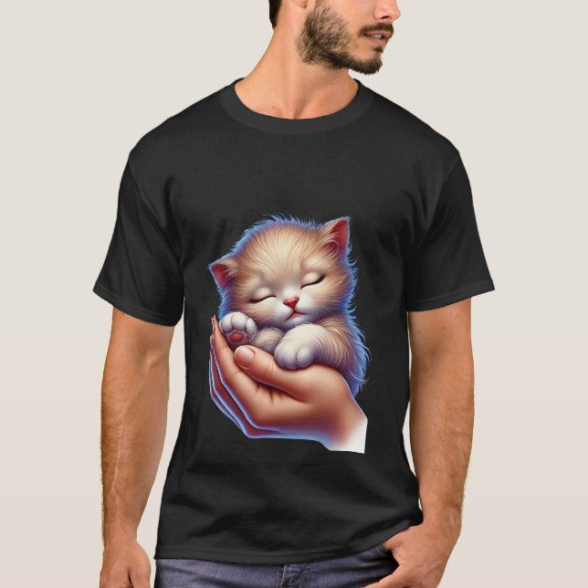 Sweet Sleeping Kitten in Hands Peaceful Tiny Cat  T-Shirt (Vorderseite)