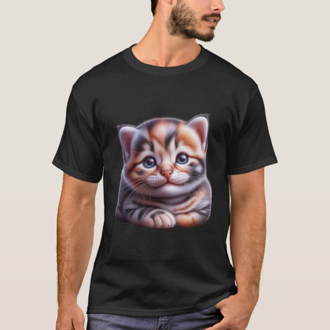 Sweet Smiling Calico Kitten Blue Eyes  ✨🐾💙 T-Shirt (Vorderseite)