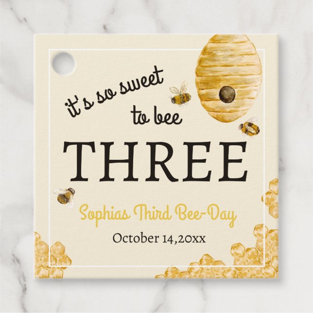 Sweet To Bee Three Third Birthday Bees Honeycomb Geschenkanhänger (Vorderseite)