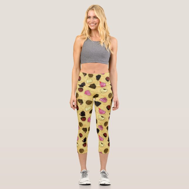 Sweet Valentine - Valentine's Day Candy Pattern Capri Leggings (Vorderseite)