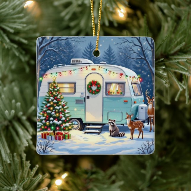 Sweet Woodland Camper Winter Scene Christmas Keramikornament (Baum)