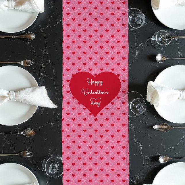 Sweetheart Hearts Table Runner Valentine’s Day  Großer Tischläufer (Sweetheart Hearts Table Runner Valentine’s Day Decor)