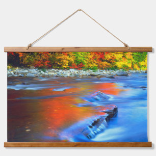 Swift River mit herbstlichen Farben Wandteppich Mit Holzrahmen