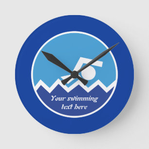 Swimming gifts, swimmer on a blue circle custom runde wanduhr