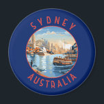 Sydney Australia Retro Distressed Circle Magnet<br><div class="desc">Sydney Retro Vektor Reise Design. Sydney,  die Hauptstadt von New South Wales und eine der größten Städte Australiens,  ist bekannt für seine Hafenpromenade Sydney Opera House,  mit einem unverwechselbaren Segeldesign.</div>