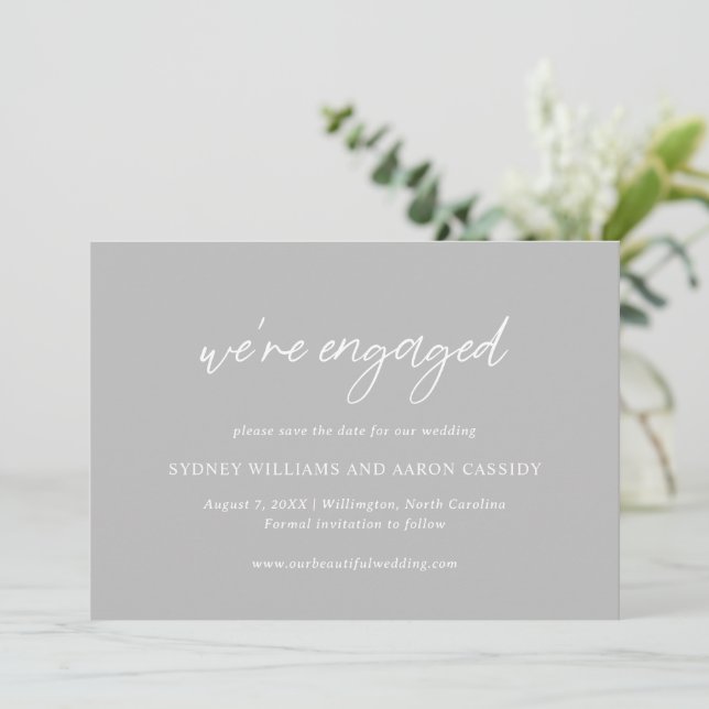Sydney Gray Modern Wedding Save The Date (Stehend Vorderseite)