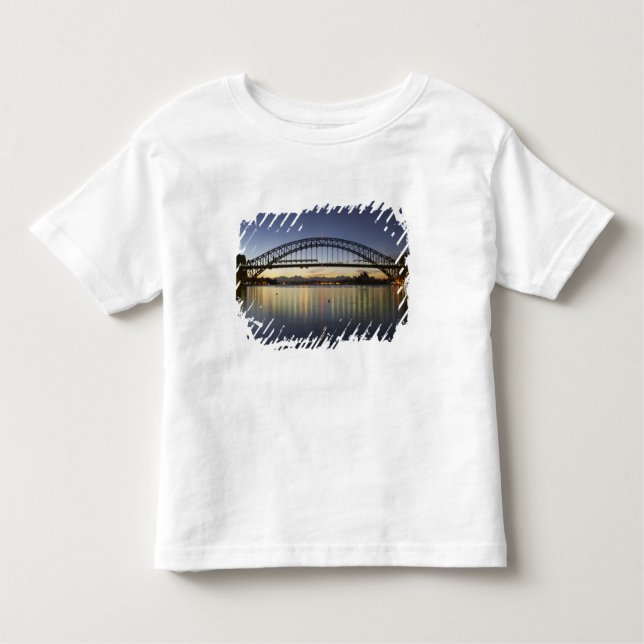 Sydney Harbour Bridge und Sydney Opernhaus Kleinkind T-shirt (Vorderseite)