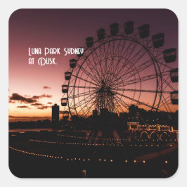 Sydneys berühmter Luna Park am dusk Square Sticker