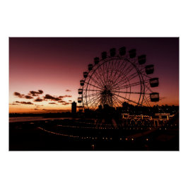 Sydneys berühmter Luna Park bei Dämmerung Poster