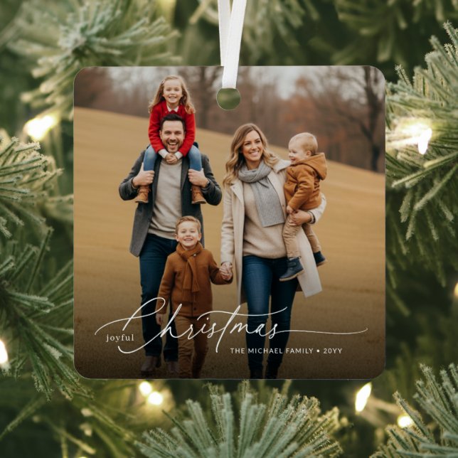 Sylish White Script Christmas Family Photo Name Ornament Aus Metall (InSitu)