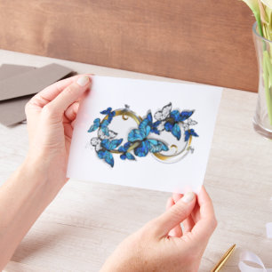 Symbol Unendlichkeit von blauen Morpho-Schmetterli