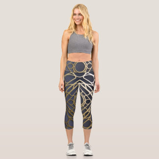 Symmetrie Capri Leggings
