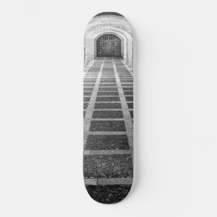 Symmetrie in Schwarz/Weiß Skateboard