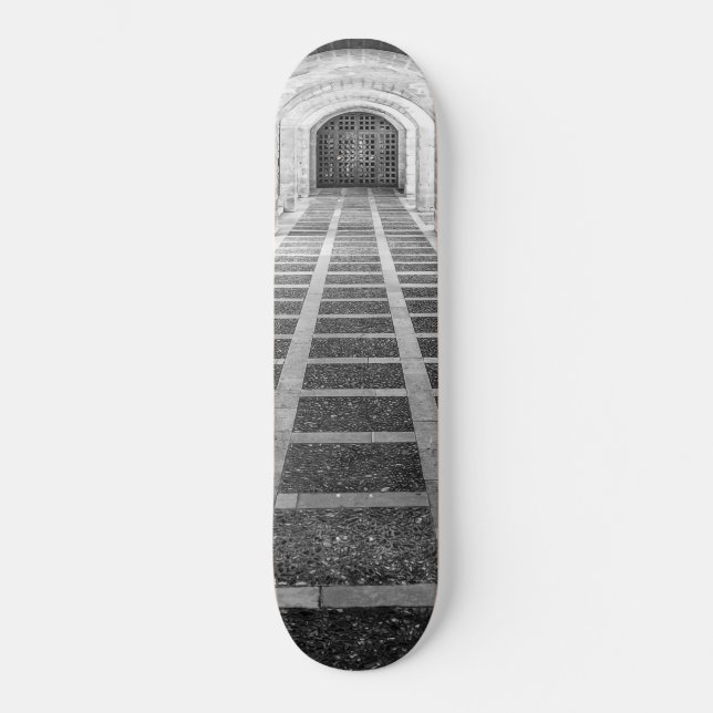 Symmetrie in Schwarz/Weiß Skateboard (Vorderseite)