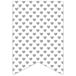 Symmetrische kleine Betonherzen auf Weiß Wimpelkette