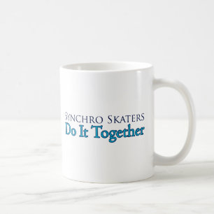 Synchro- Skater tun es zusammen Tasse