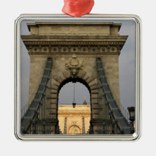 Szechenyi lanchid Szechenyi Kettenbrücke), Ornament Aus Metall