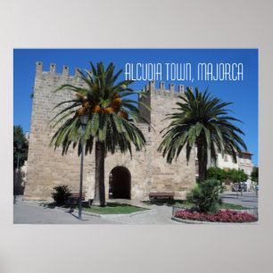 Szene der Altstadt von Alcudia, Mallorca, Spanien Poster