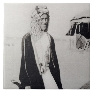 T.E. Lawrence im arabischen Kleid (b/w Foto) Fliese