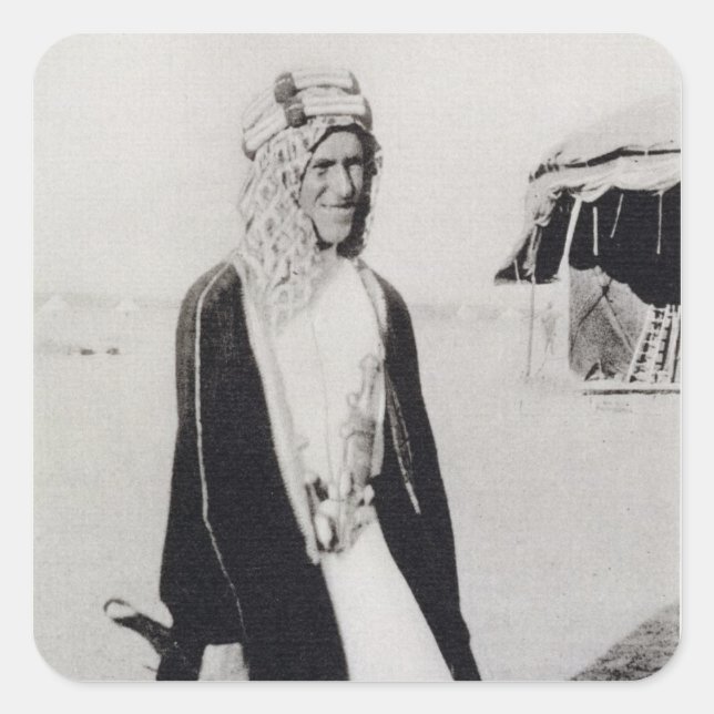 T. E. Lawrence in Arab Dress (b/w-Foto) Quadratischer Aufkleber (Vorderseite)