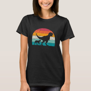 T-Rex führt einen Hund Lustiger Catahoula Leopard T-Shirt