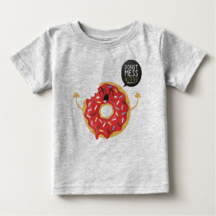 T - Shirt-Baby-Jungen-Krapfen-Verwirrung mit mir Baby T-shirt